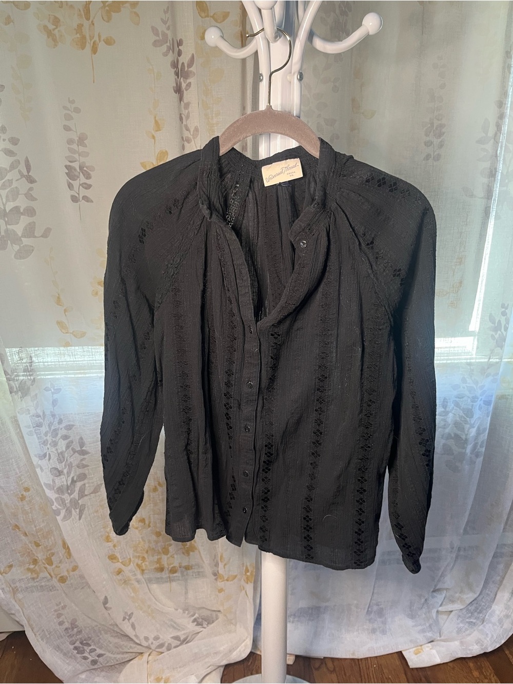 Universal Thread Black Button-Front Textured Blouse